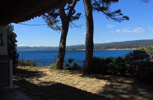 La Madrague Villa | VILLA AT THE FRONT OF THE SEA - BEACH 50 meters away!