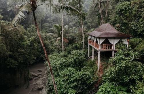 Kemenuh Villa | Villa Bedulu Cliff Estate Ubud - Wood Side