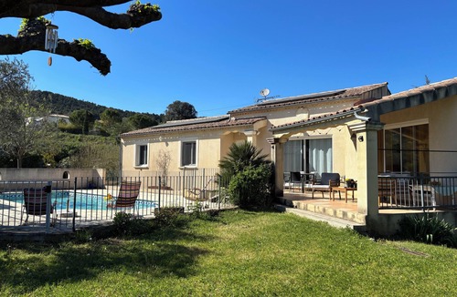 Saint-Nazaire House | Villa Clauzet Provence, private fenced pool, enclosed garden, air conditioning