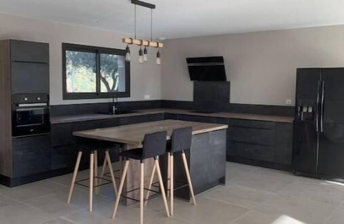 Castillon-du-Gard Villa | Villa Contemporaine en Provence, vue Exceptionnelle sur le Pont du Gard