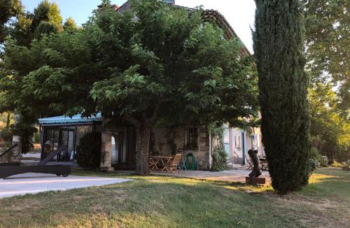 Saint-Martin-de-Castillon Bed & Breakfast | Villa du defens