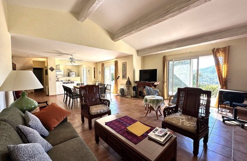 La Londe-les-Maures House | Villa for 8 people with heated pool and sea view