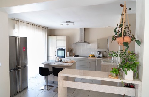 Plan-d'Aups-Sainte-Baume Villa | 🌞 Villa Familiale Nature, Piscine & Cocooning