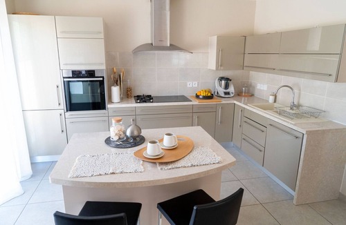 Plan-d'Aups-Sainte-Baume Villa | 🌞 Villa Familiale Nature, Piscine & Cocooning