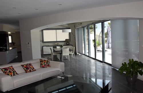 Montsegur-sur-Lauzon Villa | Villa in Drome provençal near Grignan