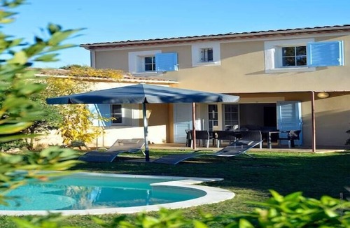 Saint-Saturnin-les-Apt House | Villa in Lubéron with Private Pool