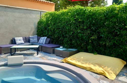Velleron Villa | Villa in Provence
