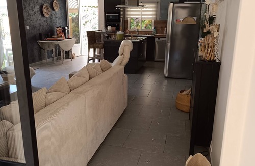 Gareoult House | Villa in the heart of green Provence