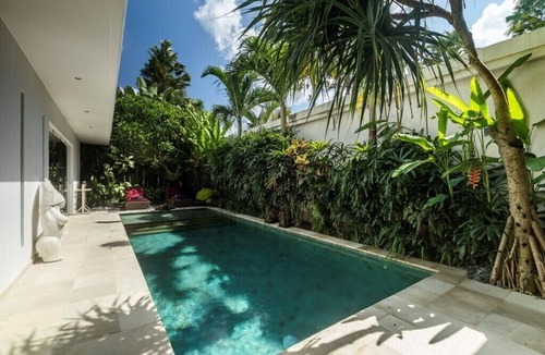 Sunset Road Villa | Villa Kallayaan - 10mn walk Oberoi Central Seminyak