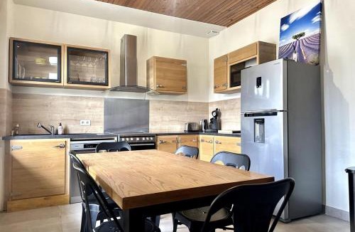Entraigues-sur-la-Sorgue House | Villa Keromate air-conditioned with natural pool