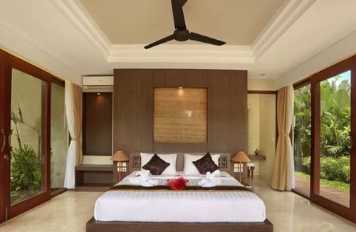 Kemenuh House | Villa Khayangan Kemenuh - Gianyar 3 Bedrooms 3 bathrooms