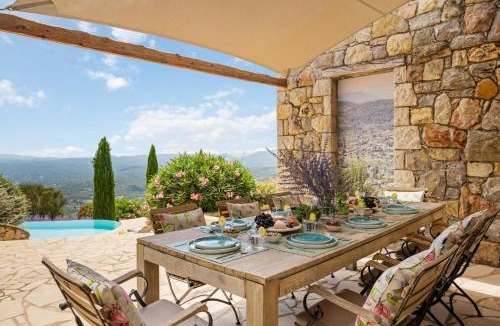 Seillans House | Villa La Genestière - Familienoase und Golfertraum mit Infinity-Pool und 180-Grad-Panoramablick bis zum Meer