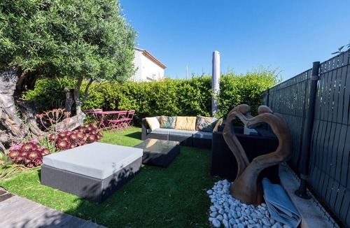 Miramar House | Villa La LONDE Les MAURES Sleeps 14 Heating Pool Between HYERES and Le LAVANDOU