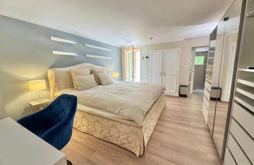 Cogolin Bed & Breakfast | Villa La Source 83 - Room Close to St Tropez
