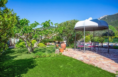 La Valette-du-Var Villa | Villa Les Capucines by Villa Plus