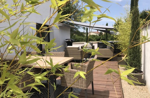 Lorgues Villa | Villa Les Pierres d'Antan with swimming pool and jacuzzi