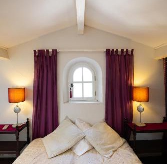 Entraigues-sur-la-Sorgue Bed & Breakfast | Villa Liberty