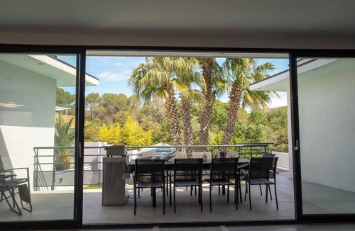 La Bouverie House | Villa Luxe & Eco - Dream and Nature Pool and Spa