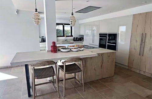 Les Restanques Villa | Villa Luxe Avec Piscine vue Paronamique de la Baie de St Tropez & Plages 10mns!