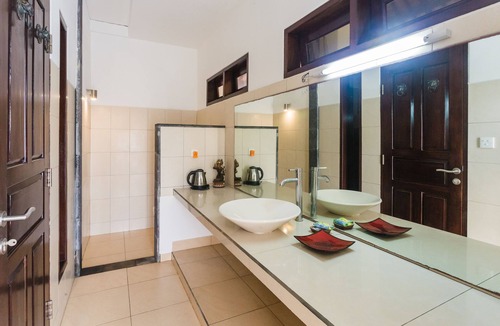 Jasri Hotel | Villa Matanai
