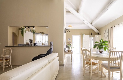 Noves Villa | Villa Mireillo Cozy villa with private pool for 6p