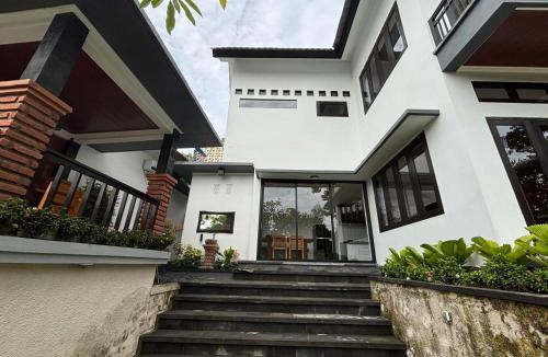 Bukti Villa | Villa Mubu