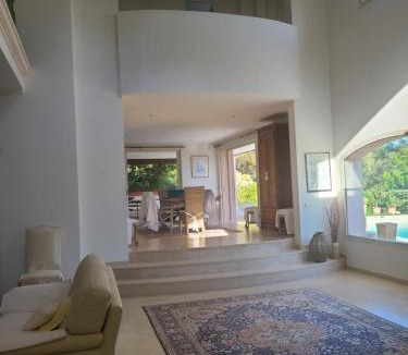 Gareoult House | Villa Mycènes