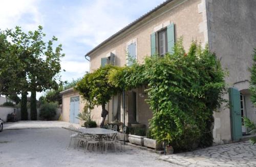 Chateaurenard House | Villa Neville