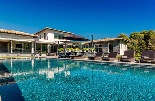 Aix-en-Provence House | Villa of Brillane, Aix-en-Provence Contemporary house with large pool