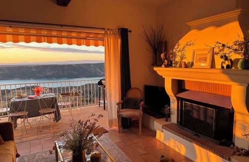 Aiguines Villa | Villa OVerdon - Panoramic view of Lake Sainte Croix ☆