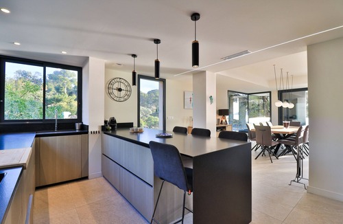 Giens Villa | Villa/Pool Port du Niel, 10 adults, 6 children/Holidays, Telecommuting, Meetings