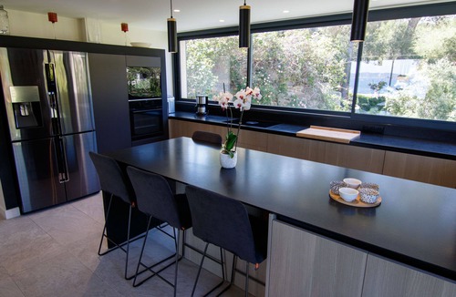 Giens Villa | Villa/Pool Port du Niel, 10 adults, 6 children/Holidays, Telecommuting, Meetings