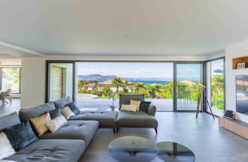 Giens Villa | Villa Prestige Vue Mer et Piscine - La Madrague Giens