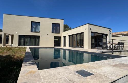Mollans-sur-Ouveze Villa | VILLA PROCHE VENTOUX et VAISON LA ROMAINE avec piscine privée