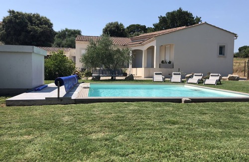 Bedarrides Villa | Villa rental near Orange, Avignon, Isle sur la Sorgue