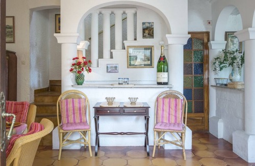 Beaucaire Villa | Villa Romane - Seven Bedroom Villa, Sleeps 16