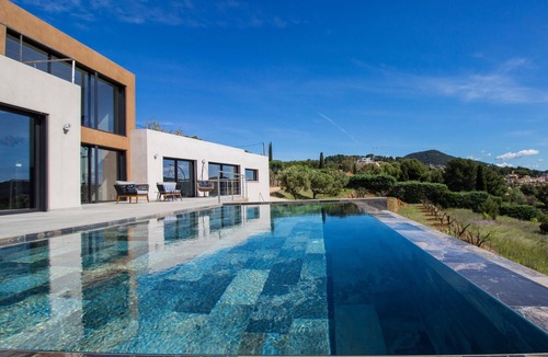 Carqueiranne Villa | VILLA TITIMAMA CARQUEIRANNE