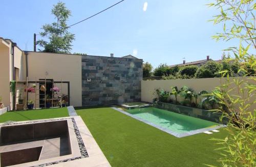 Beaucaire Villa | Villa Tropicale entre Nîmes Avignon et Arles