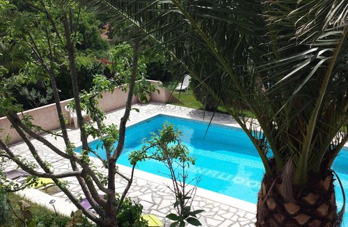 La Roquebrussanne Villa | villa village in the countryside