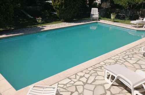 La Roquebrussanne Villa | villa village in the countryside