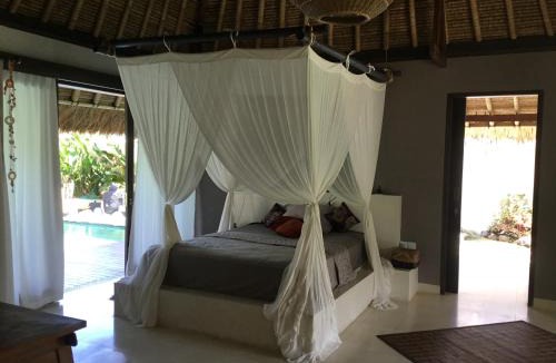 Batuan Villa | Villa WHITE KAROUNA