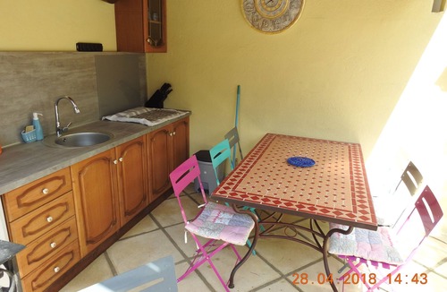 Ceyreste Villa | Villa with secure pool, beaches and Calanques, near Cassis (6 pers max)