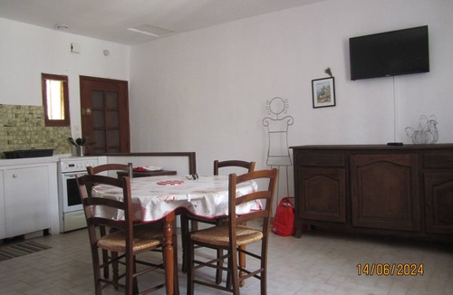 Saint-Saturnin-les-Apt House | Village house in the historic center of Saint Saturnin les Apt