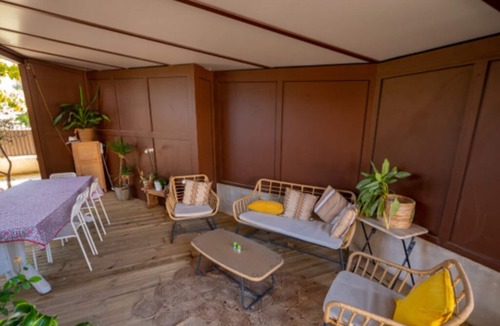 Noves House | Village house in the heart of Provence