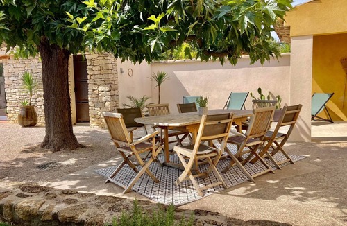 Suze-la-Rousse Ski Chalet | Village house with private pool and air conditioning, Suze-la-Rousse – Drôme Provençale