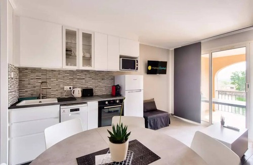 Pont Royal Apartment | Village Pont Royal in Provence - maeva Home - 2 Room Apartment 5 People Comfort