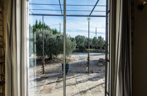 Montfrin Villa | Vineyard Villa in Montfrin