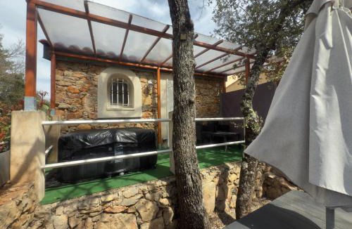 Regusse House | votre Cocon en pierre et son spa en option gîte le repos des chênes