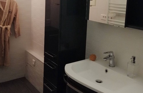 Figanieres House | Vrbo Property