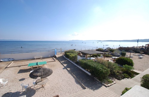 Giens Apartment | Waterfront duplex 150m2 12/14 pax, magnificent sea view.